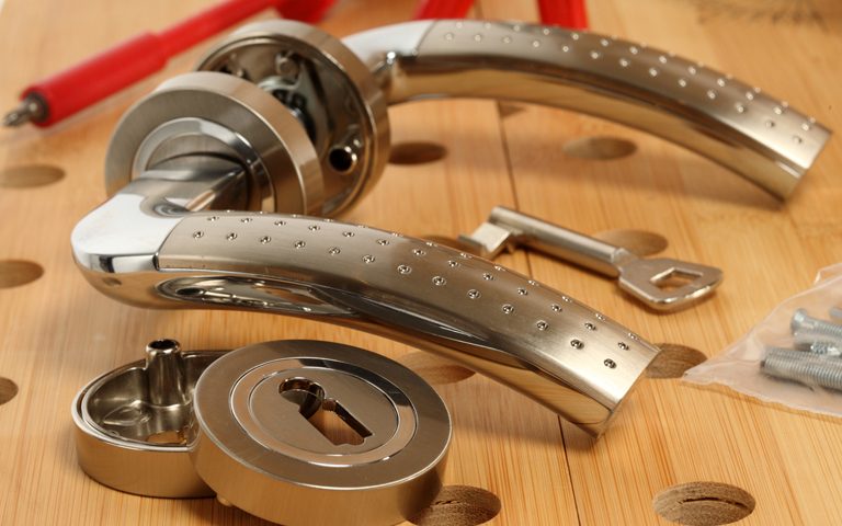 Commercial door lock reapir and repalcement Service in Charlotte, NC Commercial door lock reapir and repalcement Service in Charlotte, NC